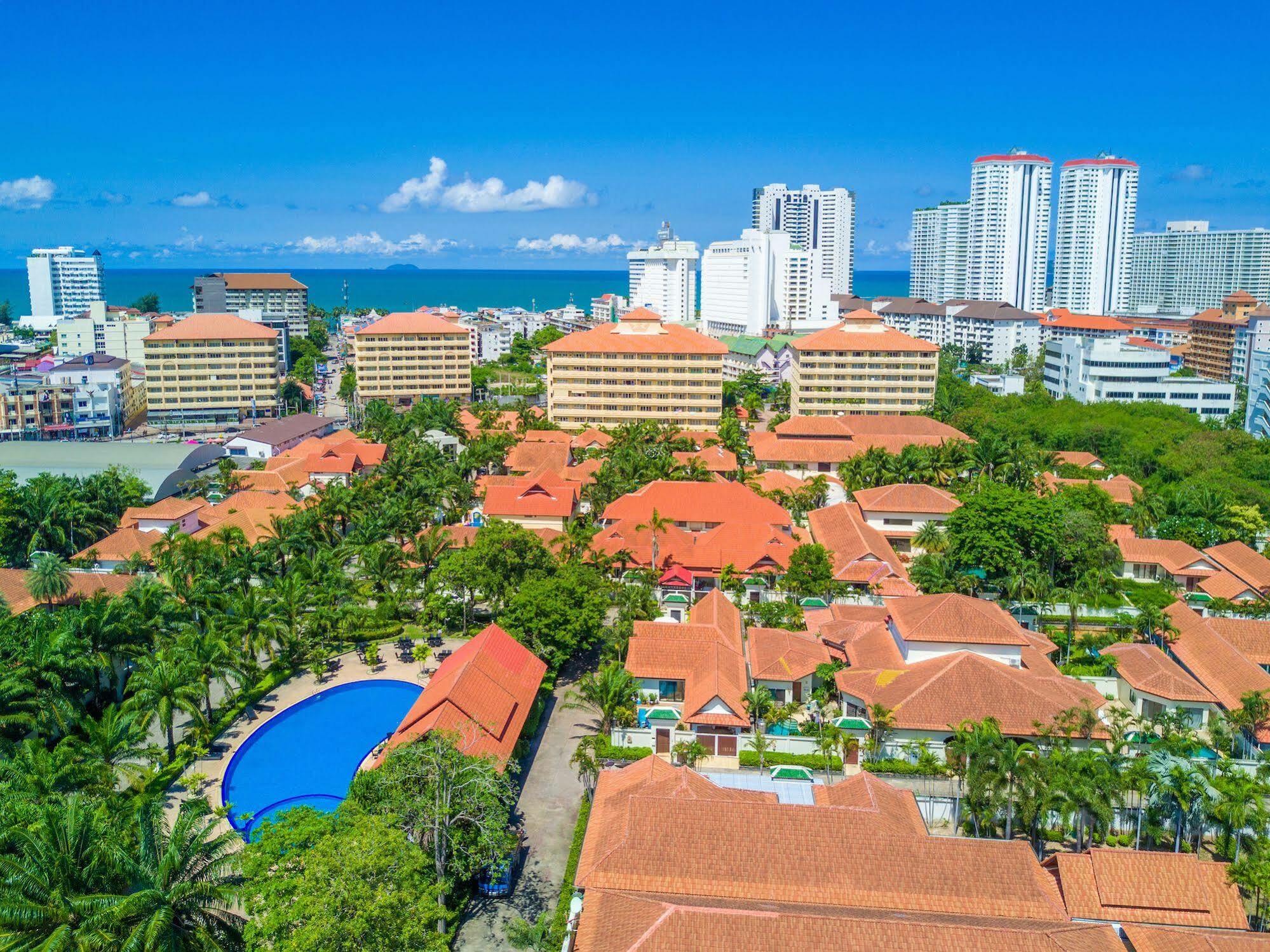 Davinci Pool Villa Pattaya Exterior photo