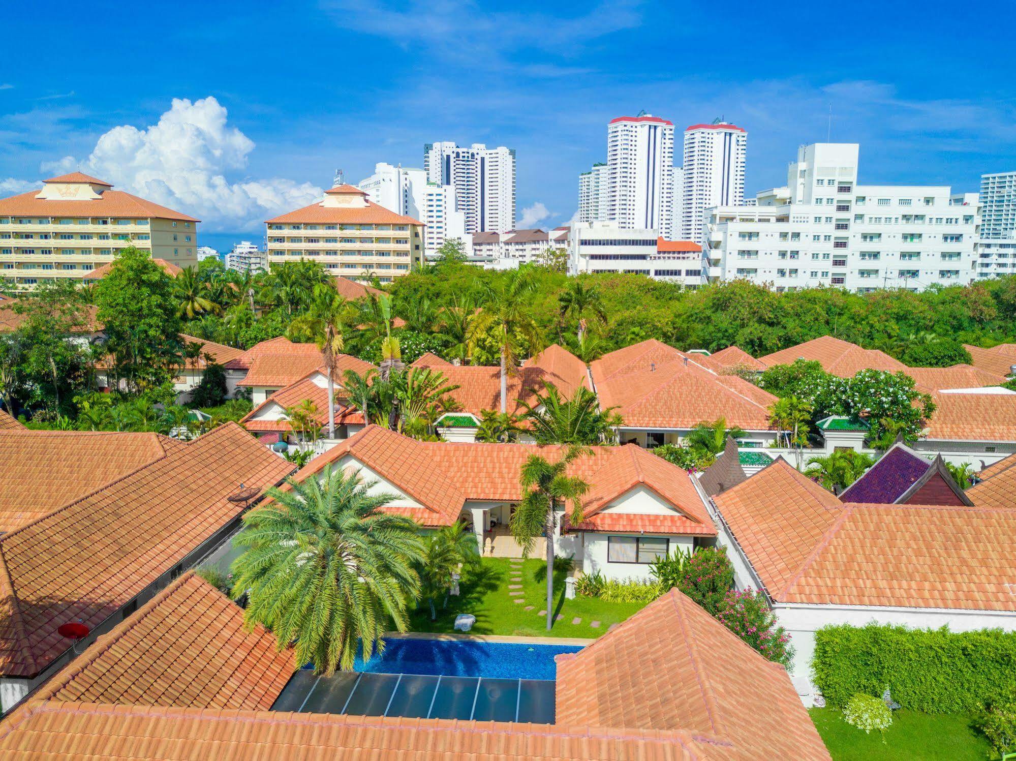 Davinci Pool Villa Pattaya Exterior photo